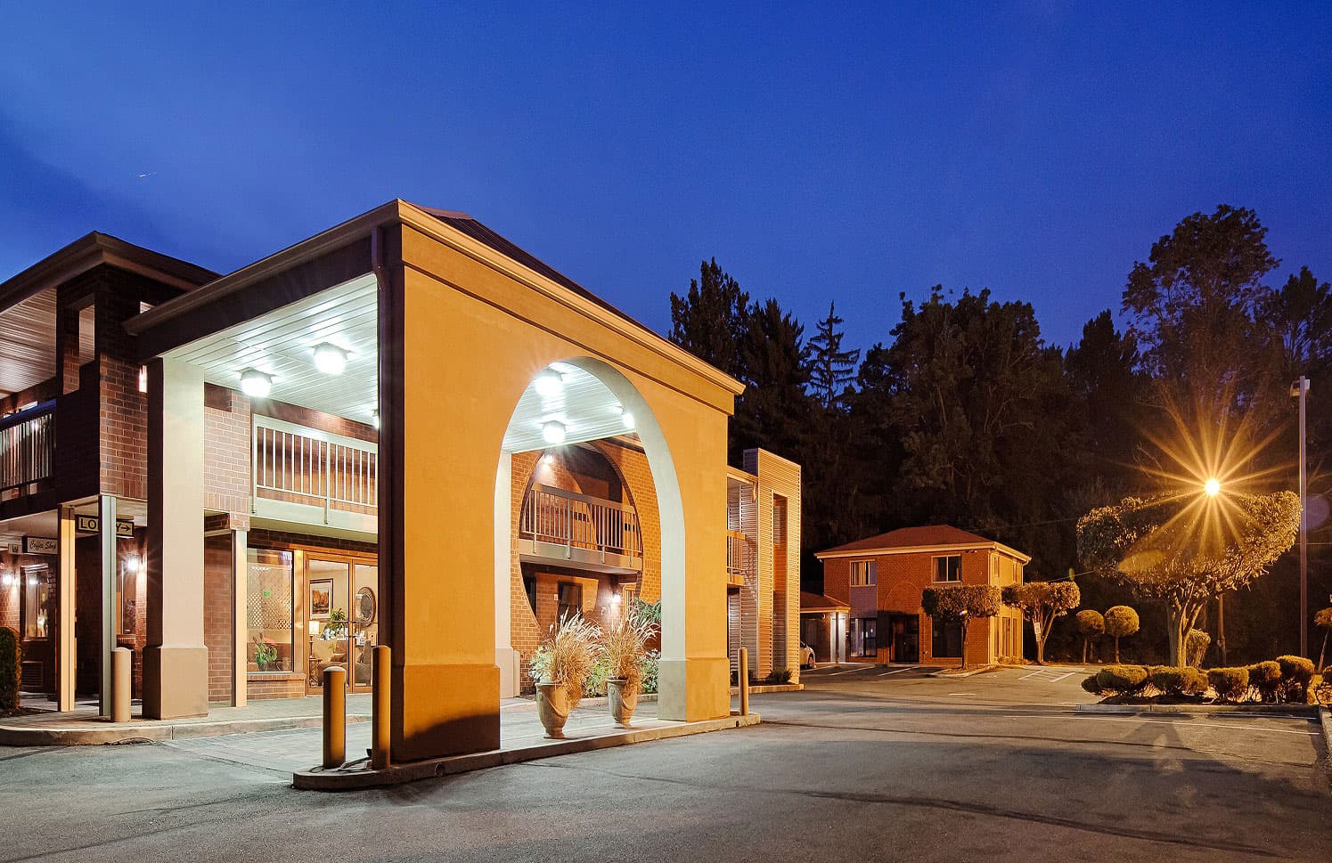 MHO Inn & Suites featured view